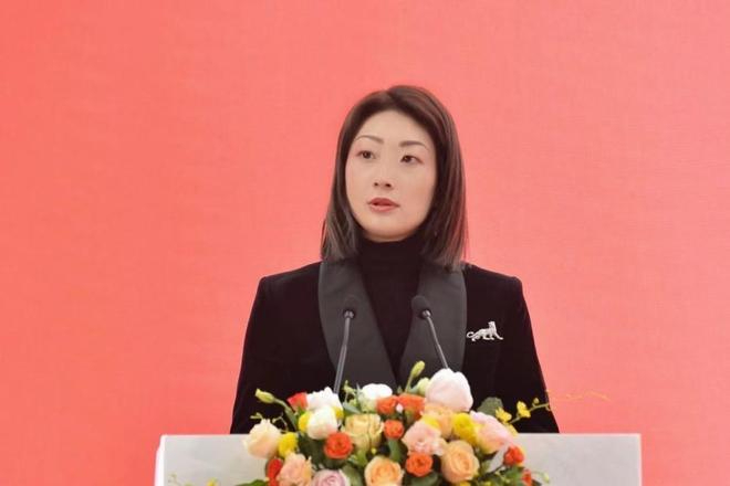 宗馥莉“同父异母兄弟”成立新公司，实际控制人为杜建英！