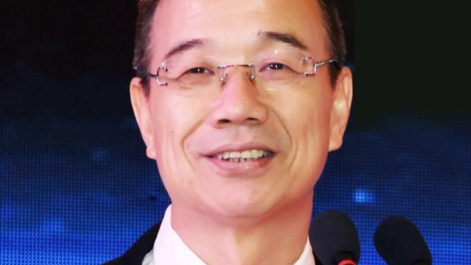 太太口服液创始人朱保国退休，辞任两家上市公司董事长等职务