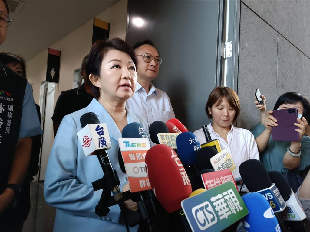毒油案陈其迈怒问20%决策，卢秀燕证实了，曝台湾当局有内鬼