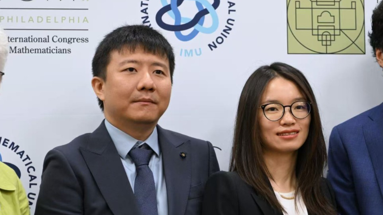 北大同窗双双登顶，给所有追梦少年的时代情书