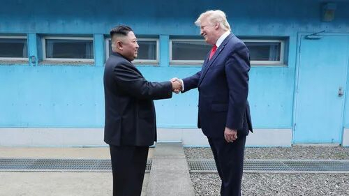 美官员：特朗普寻求今年秋季与金正恩会晤
