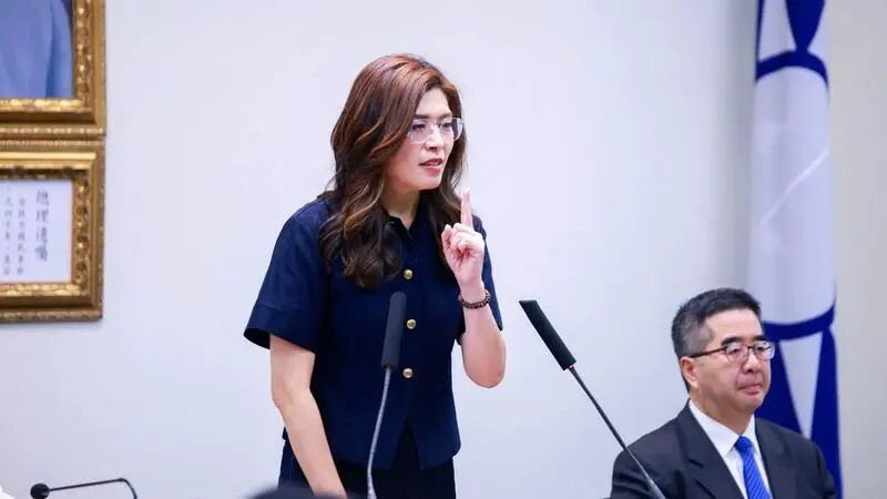 谢典霖父子遭收押！郑丽文赴彰化慰问，怒轰民进党：政治迫害让全台震惊