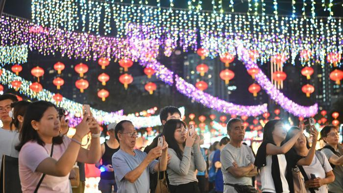 9月访港旅客约403万人次，同比升22%
