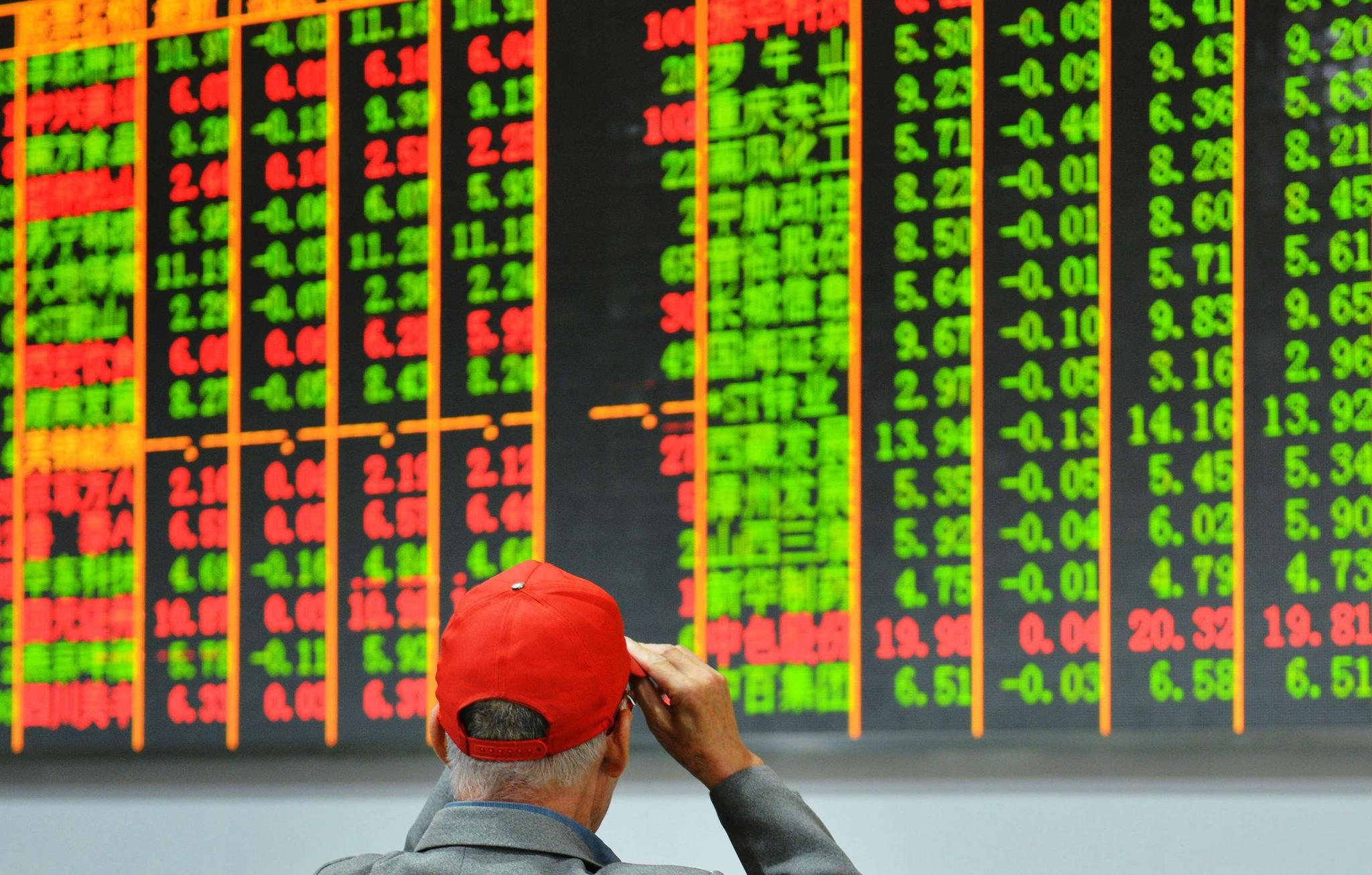 电子、医药行业成公募上周调研焦点，富国、鹏华基金等旗下百亿基金经理现身