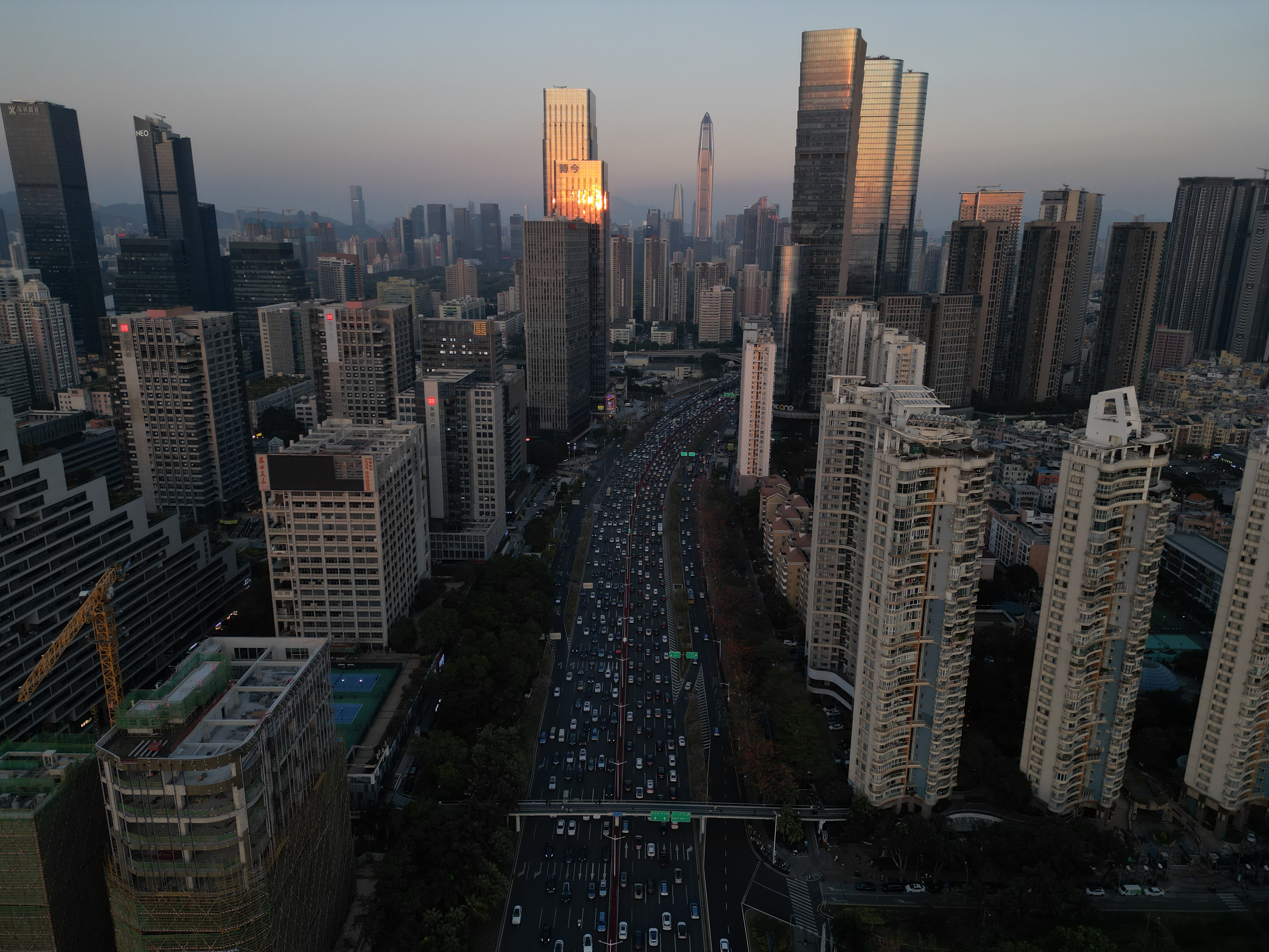 机构：前8月一线城市住宅平均租金累计上涨1.21%，上海、深圳租金环比持续上涨