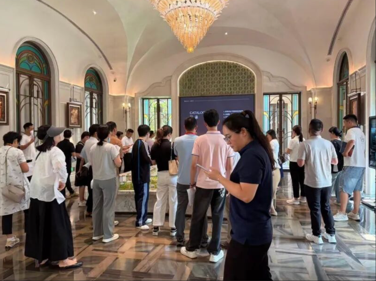 现房销售新政叠加房贷贴息落地，国庆期间多地楼市表现亮眼