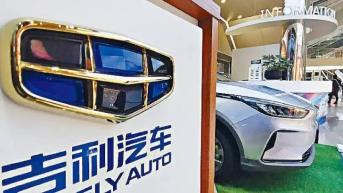 李书福辞任吉利汽车董事会主席