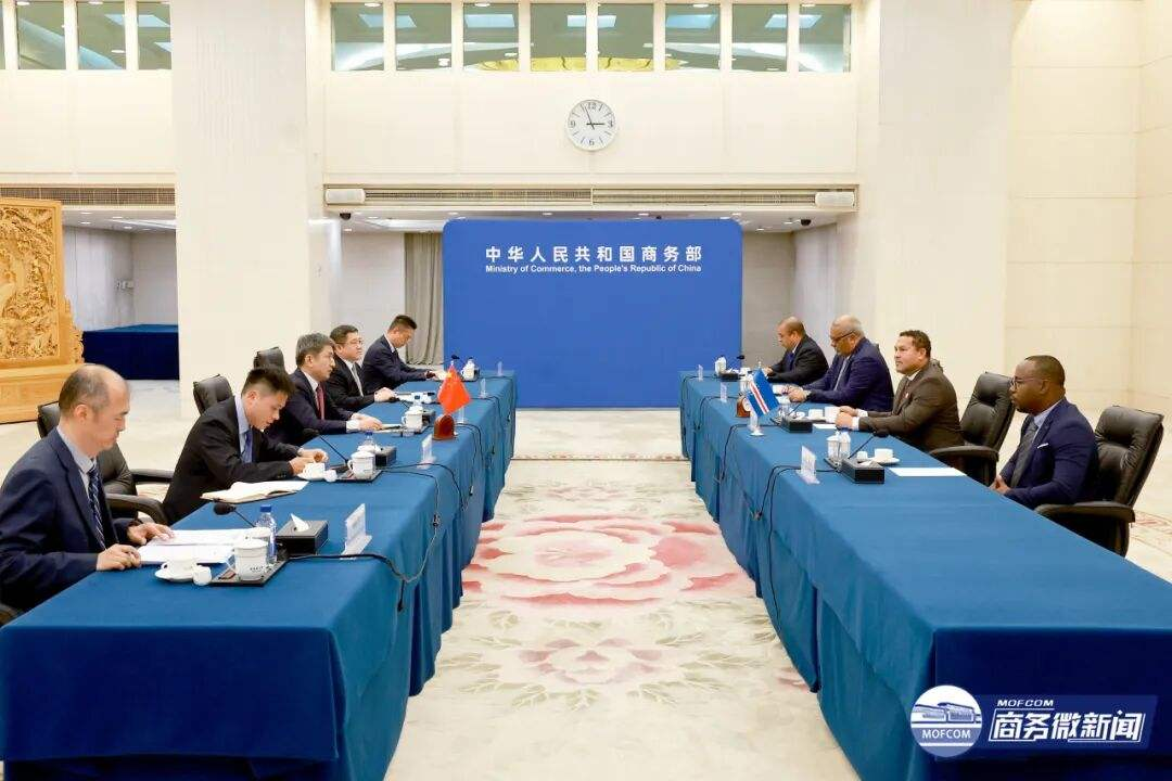 中国与佛得角签署共同发展经济伙伴关系框架协定