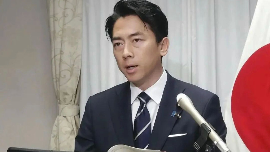 小泉进次郎参拜靖国神社，日本自民党高层首次集体参拜