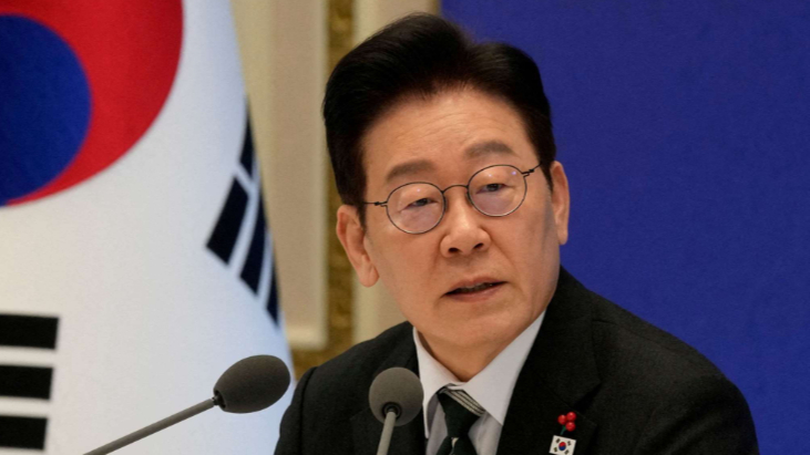 韩国总统李在明会见王毅