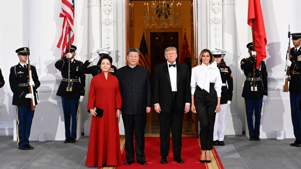 习近平和彭丽媛出席特朗普总统夫妇举行的欢迎国宴