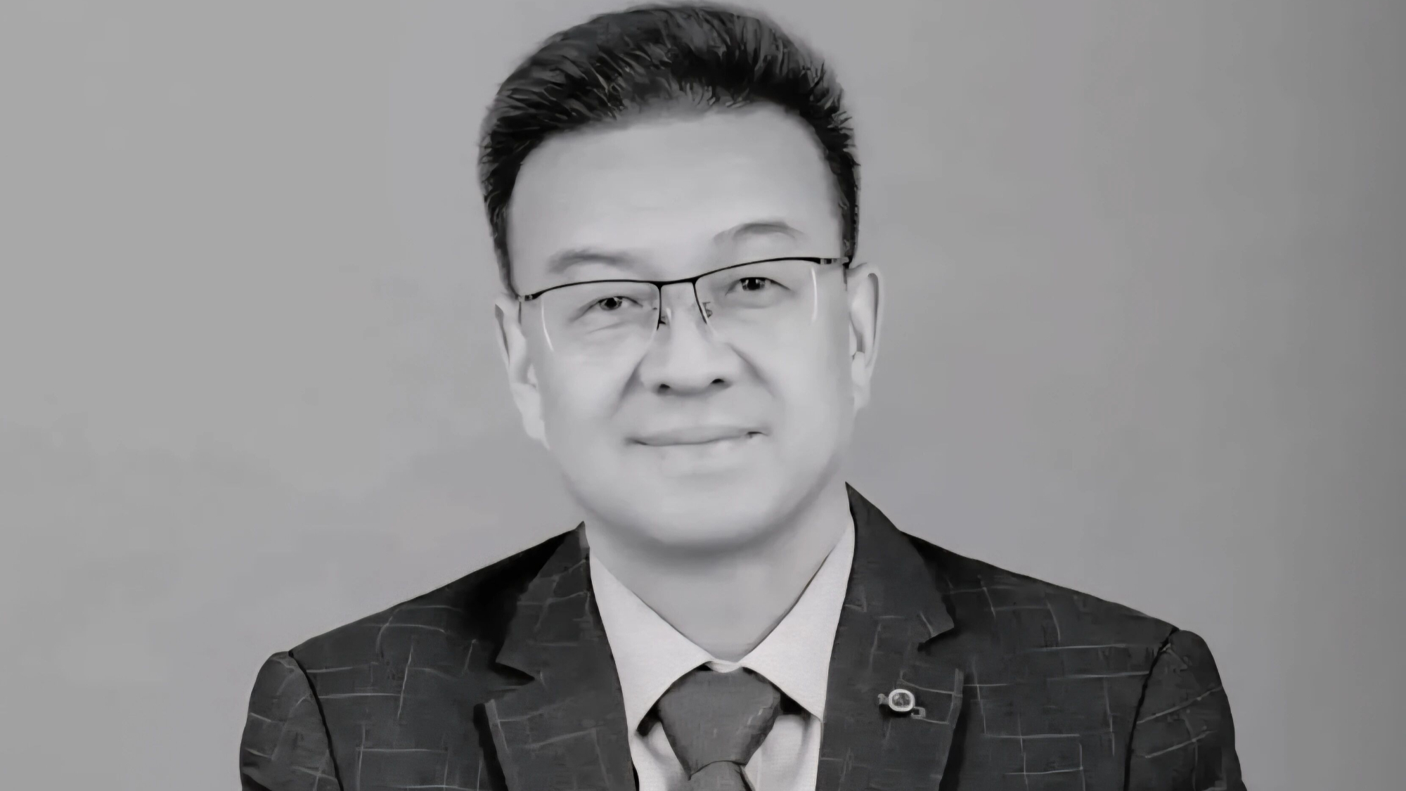 龚自正同志逝世