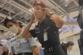 泰航拒绝20多名中国乘客登机，安保人员疑似做出歧视手势，泰国机场致歉