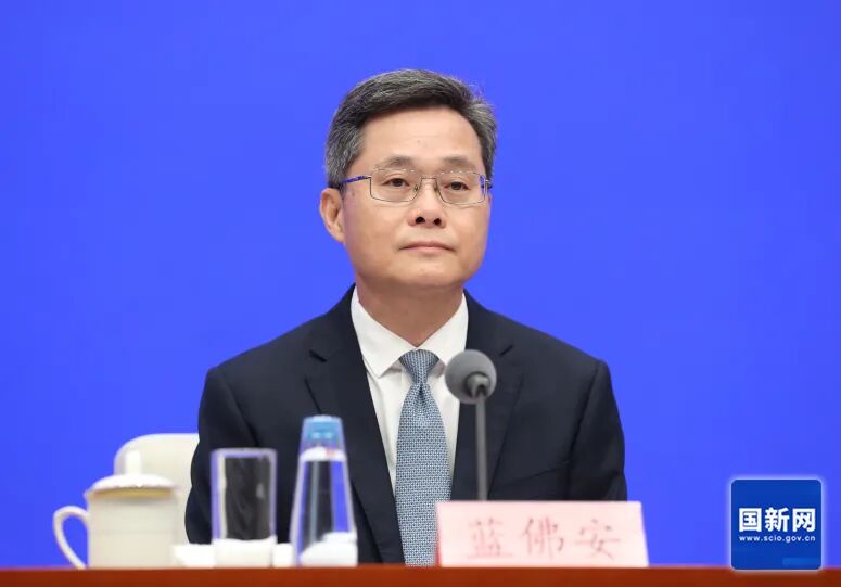 财政部部长蓝佛安、央行行长潘功胜，最新发声