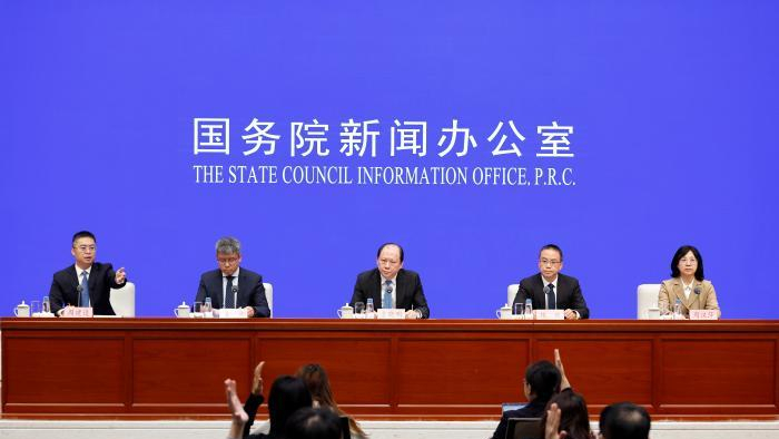 商务部：1-9月重点平台智能眼镜销售额增长1.1倍
