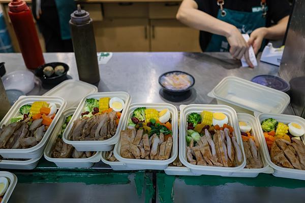 点外卖选不辣还要再收2元！央视起底外卖隐形收费乱象