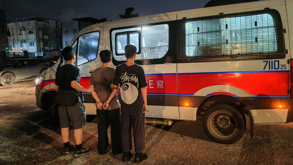 警落马洲捣破毒品分销及储存仓，检270万元毒品，拘捕38岁内地男