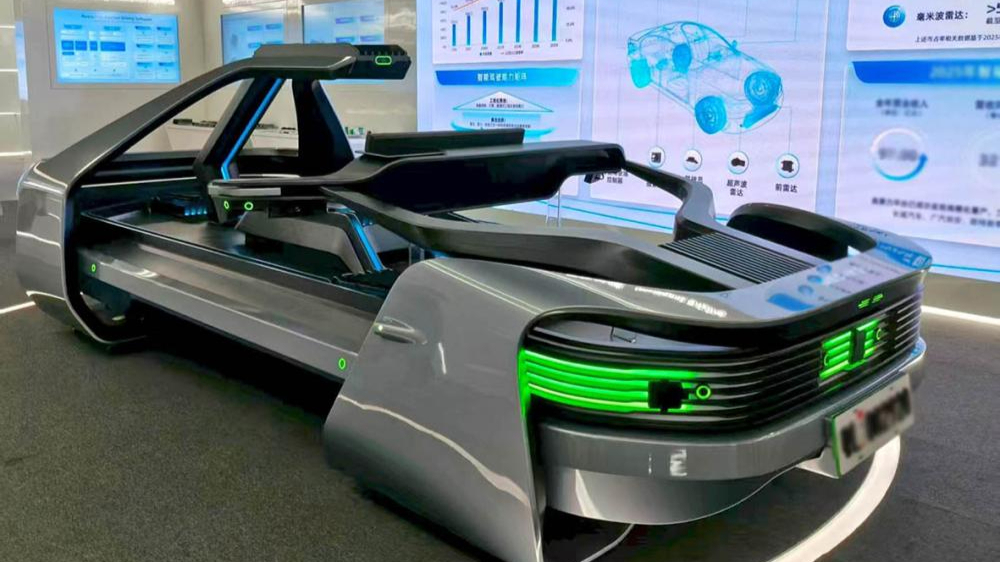 AI大模型“上车”，广东车企竞速智能化