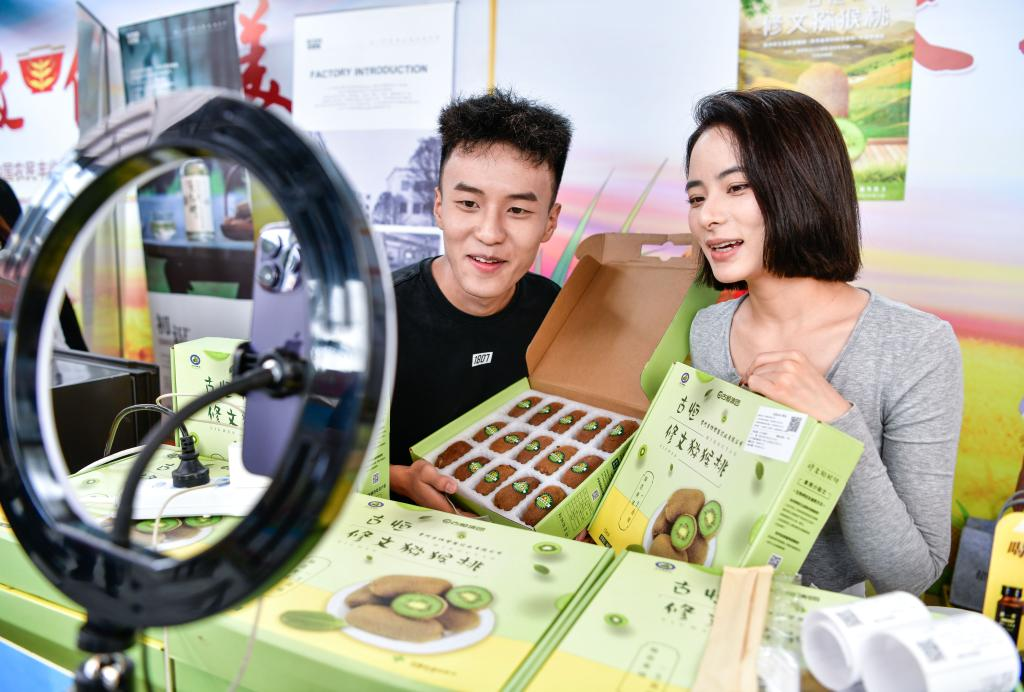 拓宽文化消费边界，直播平台丰富优质内容供给