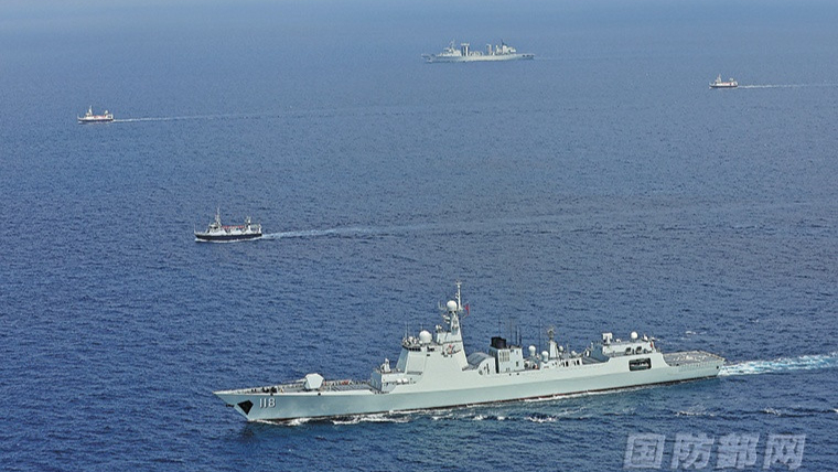 中国海军第49批护航编队起航赴亚丁湾