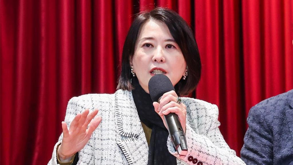 马桶商能改卖炸药？王鸿薇踢爆5.9亿采购案解约，点名顾立雄道歉