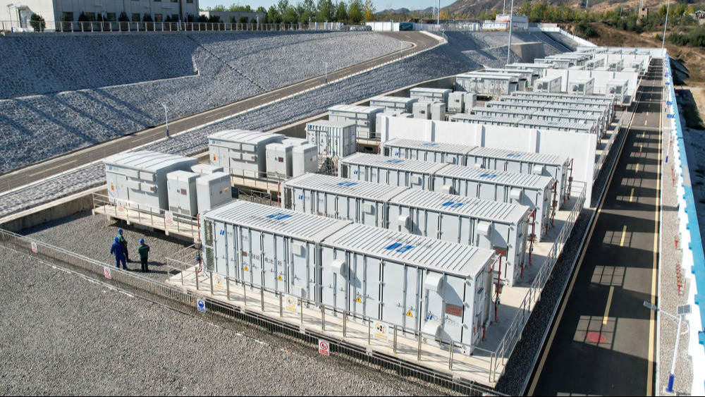 截至6月底全国已建成投运新型储能装机规模达1.53亿千瓦