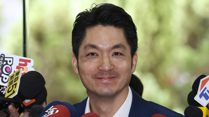 蓝营双箭头分进合击，学者献策一招：助蒋万安跳出被围困局面