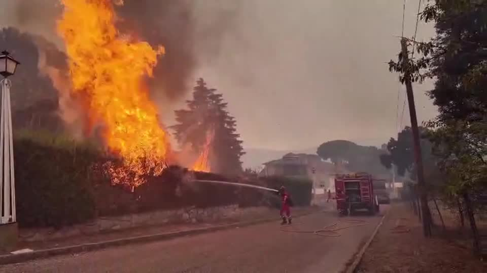 西班牙山火蔓延，马德里自治区进入紧急状态