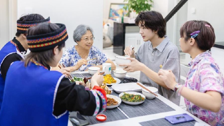 老年人夏季如何保护心脑血管，专家提醒避开这些养生误区