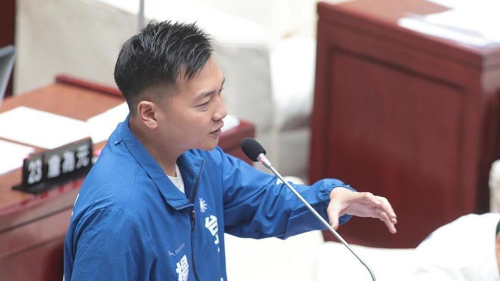 蒋万安签名被“盖牌”引一星差评！沈伯洋吁莫波及店家，杨植斗：怎么有脸！