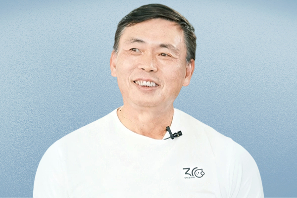 段永平回应是否投资梁文锋：没投过大模型，但希望师弟成功