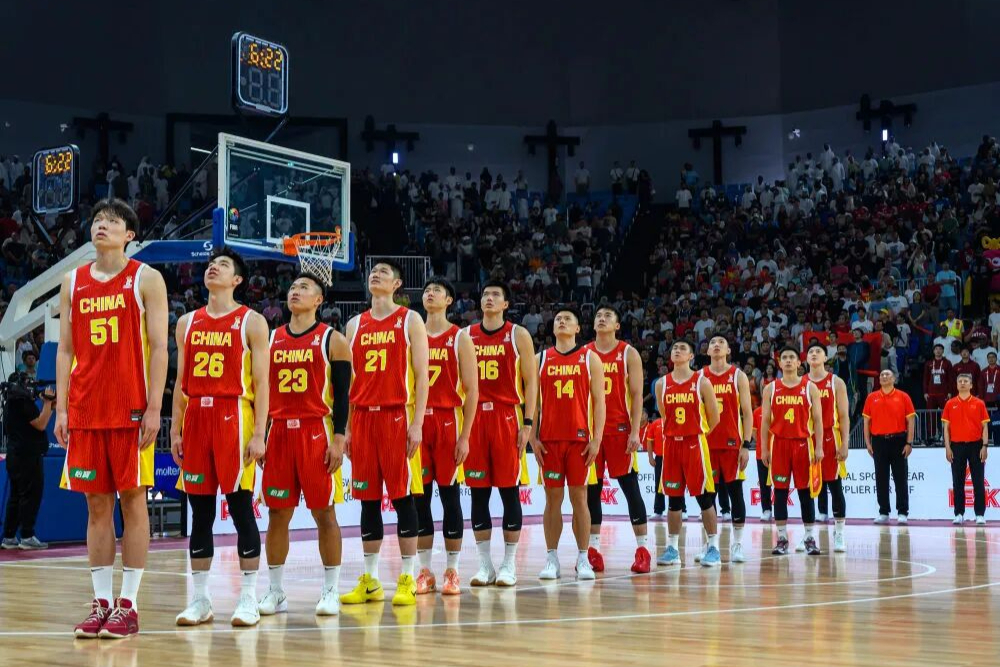 中国男篮，开门红！
