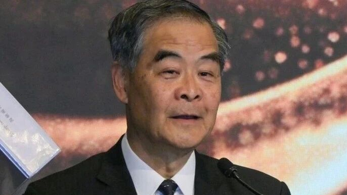 梁振英痛批：竟然没有中文名，莫名其妙