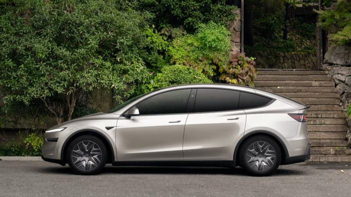 上市仅一年的特斯拉Model Y L频现车尾下沉，换弹簧后问题仍存