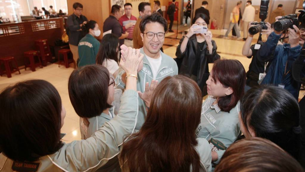 沈伯洋选前不辞台湾民意代表，陈挥文曝6点吐槽：不愿破釜沉舟、背水一战？