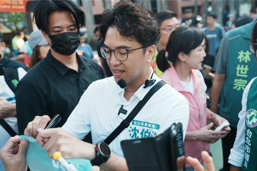 民进党晒沈伯洋金句，他秒开“洋流式金句大赛”反讽连酸