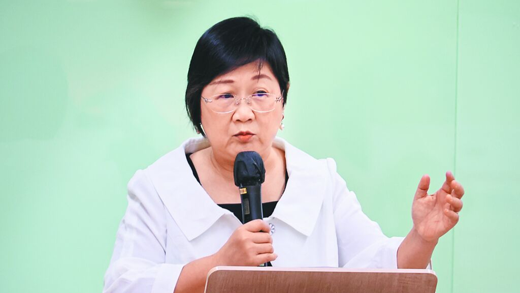 蓝促交徐佳青考察费用表，台湾侨务事务主管部门甩锅仅编视察预算