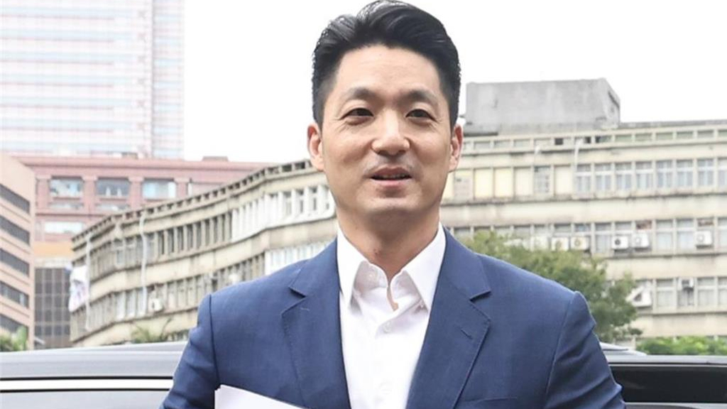 陈世凯称松机迁移“连一纸公文都没有”，蒋万安再回击了