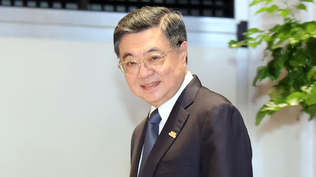 卓荣泰称预算被砍导致无法勘灾 赖士葆呛“非常低级”：可以下台了