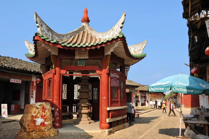 纪念胡妃的石塔 纪念胡妃的石塔