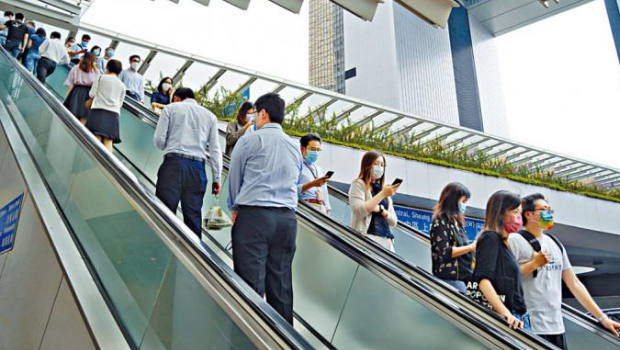香港警队入职增设中英文笔试，公务员事务局 : 成绩不适用于投考其他公职