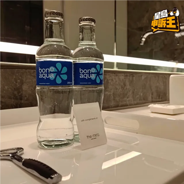 胶樽装水 胶樽装水