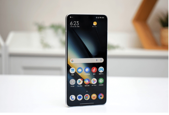 POCO F6 Pro装有6.67吋2K芒 POCO F6 Pro装有6.67吋2K芒