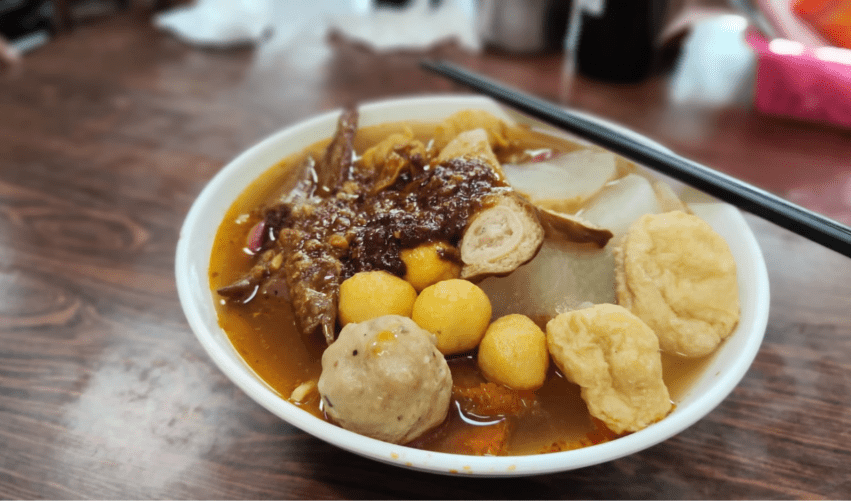12餸车仔面只卖$42 12餸车仔面只卖$42
