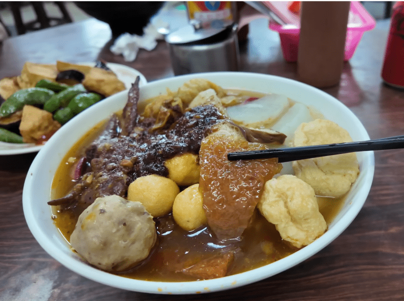 招牌菜式是“大招牌面”, 有指定12款餸,只售$42 招牌菜式是“大招牌面”, 有指定12款餸,只售$42