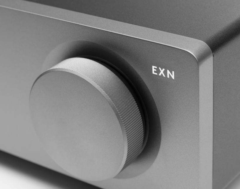 EXN100换上铣削铝制机箱及带滚花的音量旋钮。 EXN100换上铣削铝制机箱及带滚花的音量旋钮。