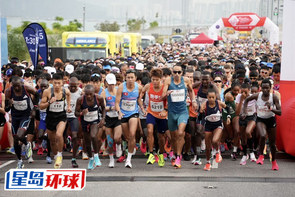 中国银行(香港)港珠澳大桥(香港段)半马拉松将于明年1月5日举行。 中国银行(香港)港珠澳大桥(香港段)半马拉松将于明年1月5日举行。