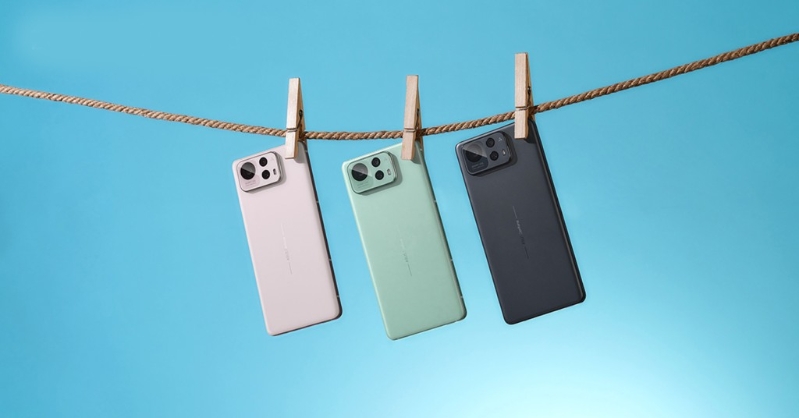 Zenfone 12 Ultra机身备有黑、白及绿3色选择。 Zenfone 12 Ultra机身备有黑、白及绿3色选择。