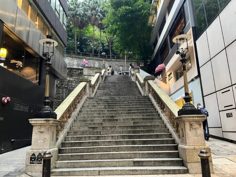 9.都爹利街楼梯:作为另一个港产片及电视剧取景之处(小红书) 9.都爹利街楼梯:作为另一个港产片及电视剧取景之处(小红书)