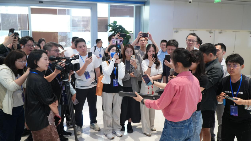 媒体团参观深圳科创学院